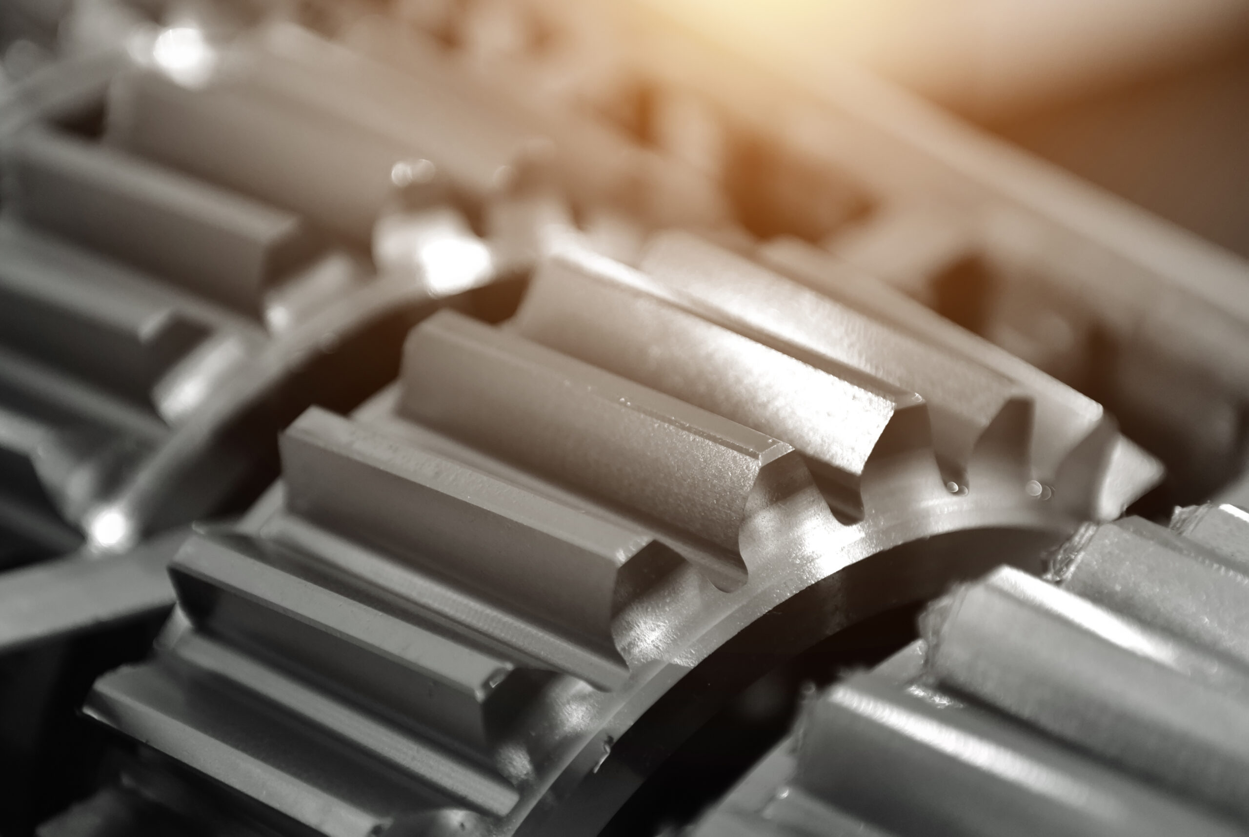 Diferencias entre un motor de bajo y medio voltaje